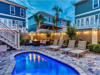 Awsome Private 6 Bedroom Vacation Home with Pool Sleeps 20